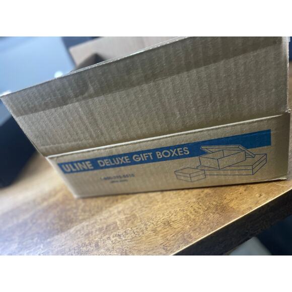 Pack of 10 - Deluxe Gift Boxes, 8 x 8 x 3", Black - Rigid & Glossy - Picture 10 of 11